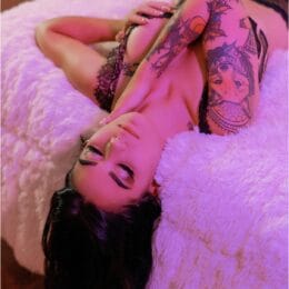 Top Senior Photographer in Phoenix – Chic Studio Senior Portrait Session