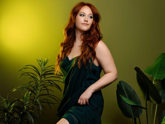 Emelard Green (Poison Ivy Inspired) Photoshoot