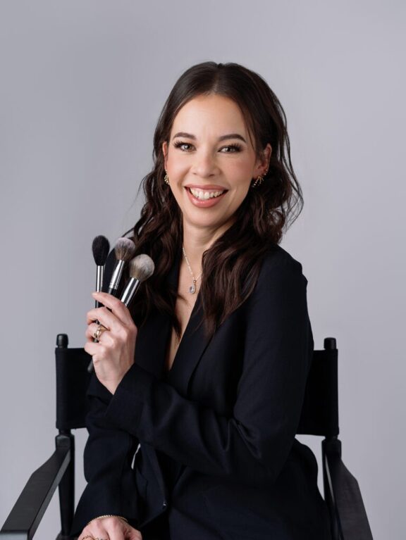 makeup artist with brushed branding photo