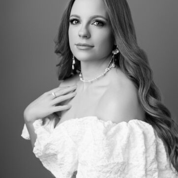 Why Every Woman Should Do a Boudoir Session at Least Once