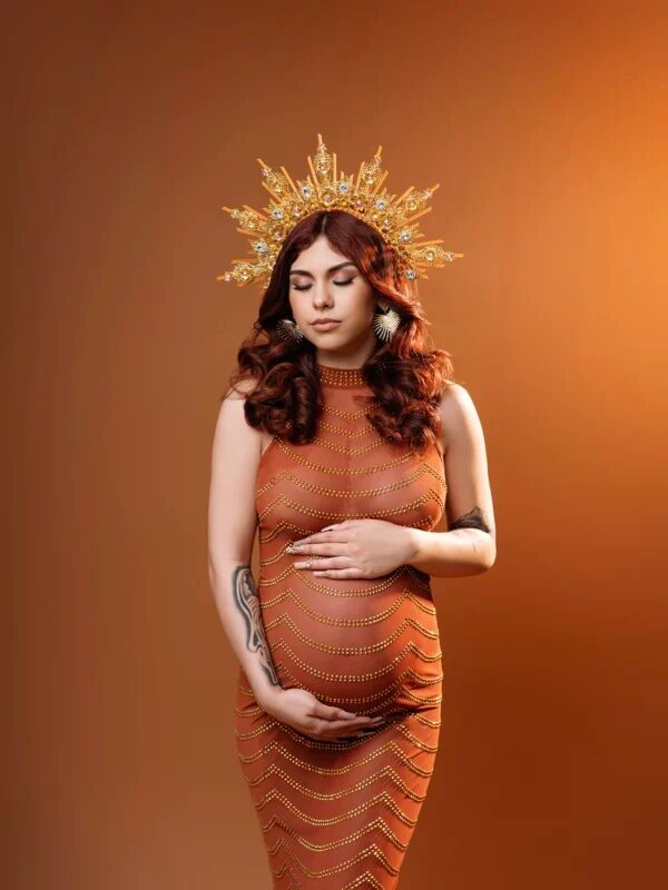 golden-maternity-women-with-crown-and-orange-dress-phoenix-arizona-qnbc0ro3fyvo10xwsd97czkxz2dezzdpv